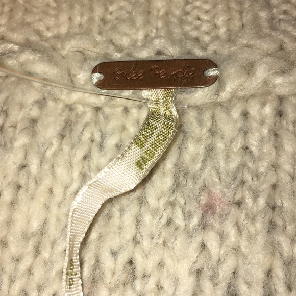 Free People cap sleeve turtleneck sweater - Picture 4 of 4